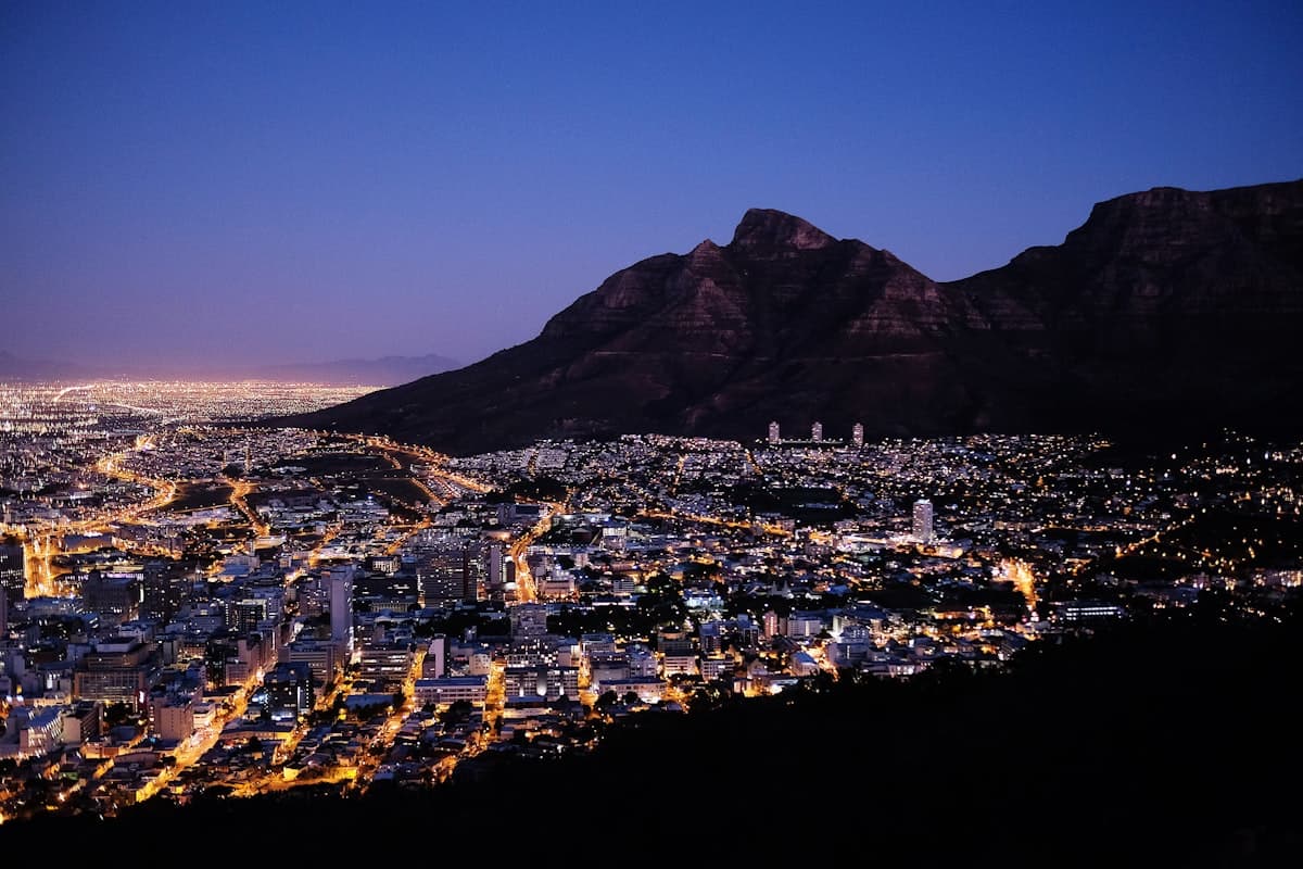 Cape Town at night — nightlife and evening activities guide