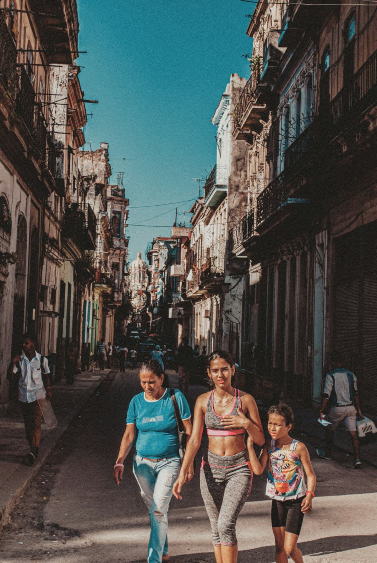 Family exploring Havana, Cuba — family travel guide