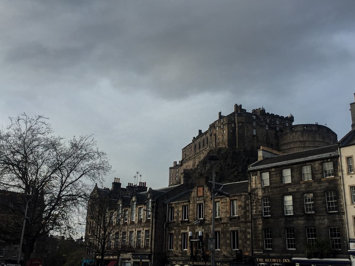 Edinburgh, United Kingdom (Scotland) seasonal weather — month by month guide