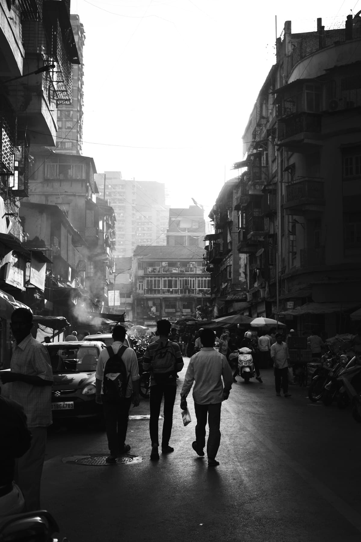 Solo traveler exploring Mumbai, India safely