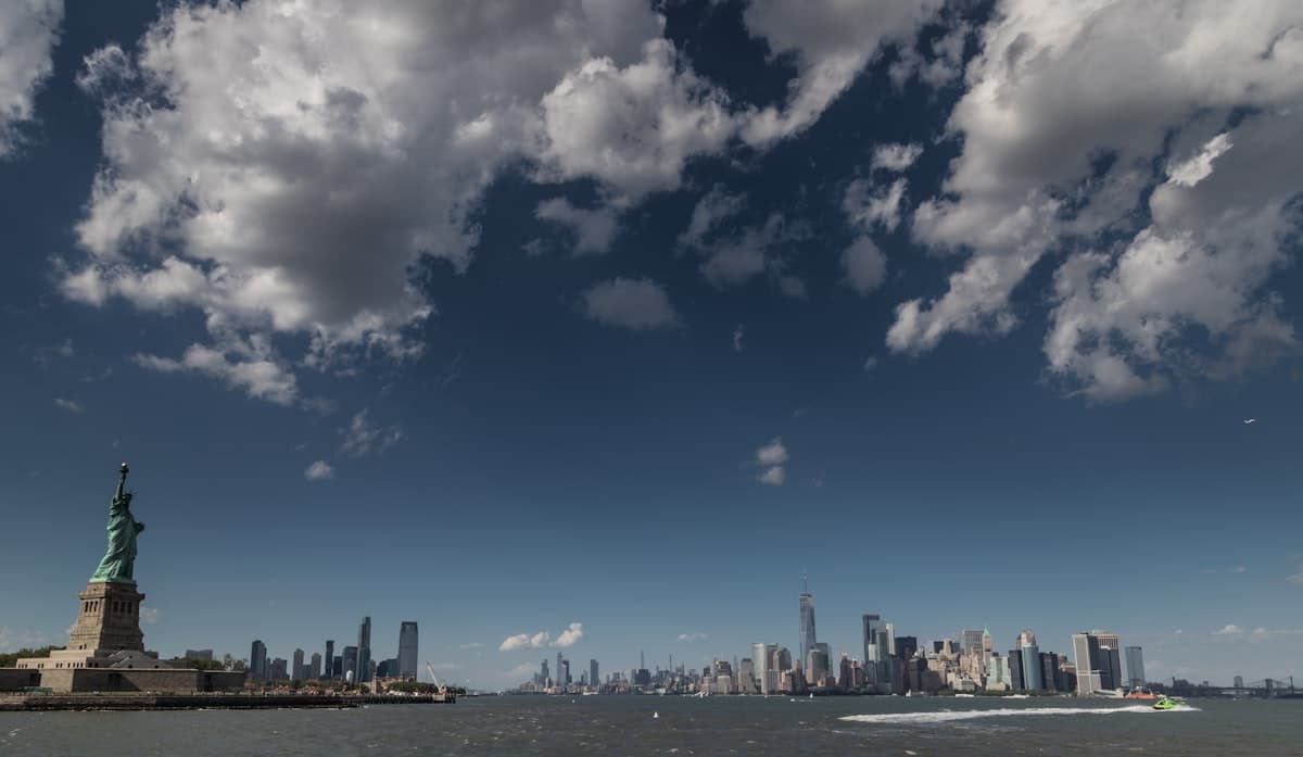New York City, United States seasonal weather — month by month guide