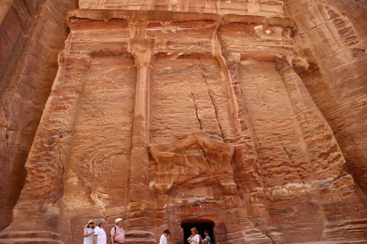 Free outdoor activity in Petra, Jordan — budget travel guide