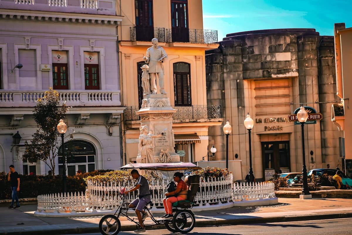 Free outdoor activity in Havana, Cuba — budget travel guide