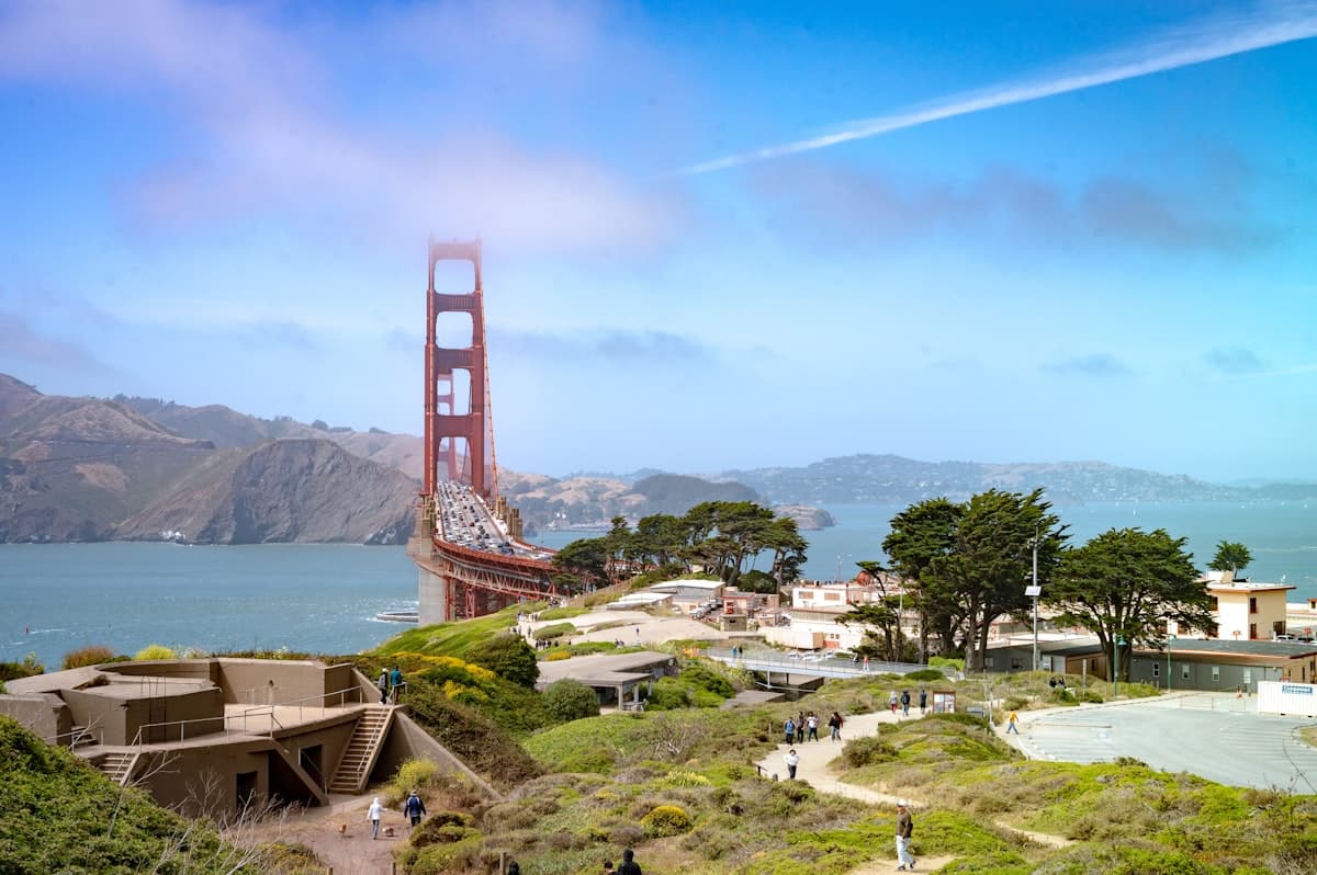 Packing essentials for a trip to San Francisco, United States