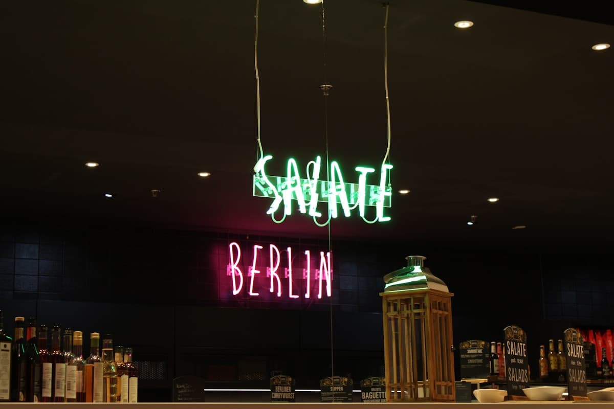 Berlin at night — nightlife and evening activities guide